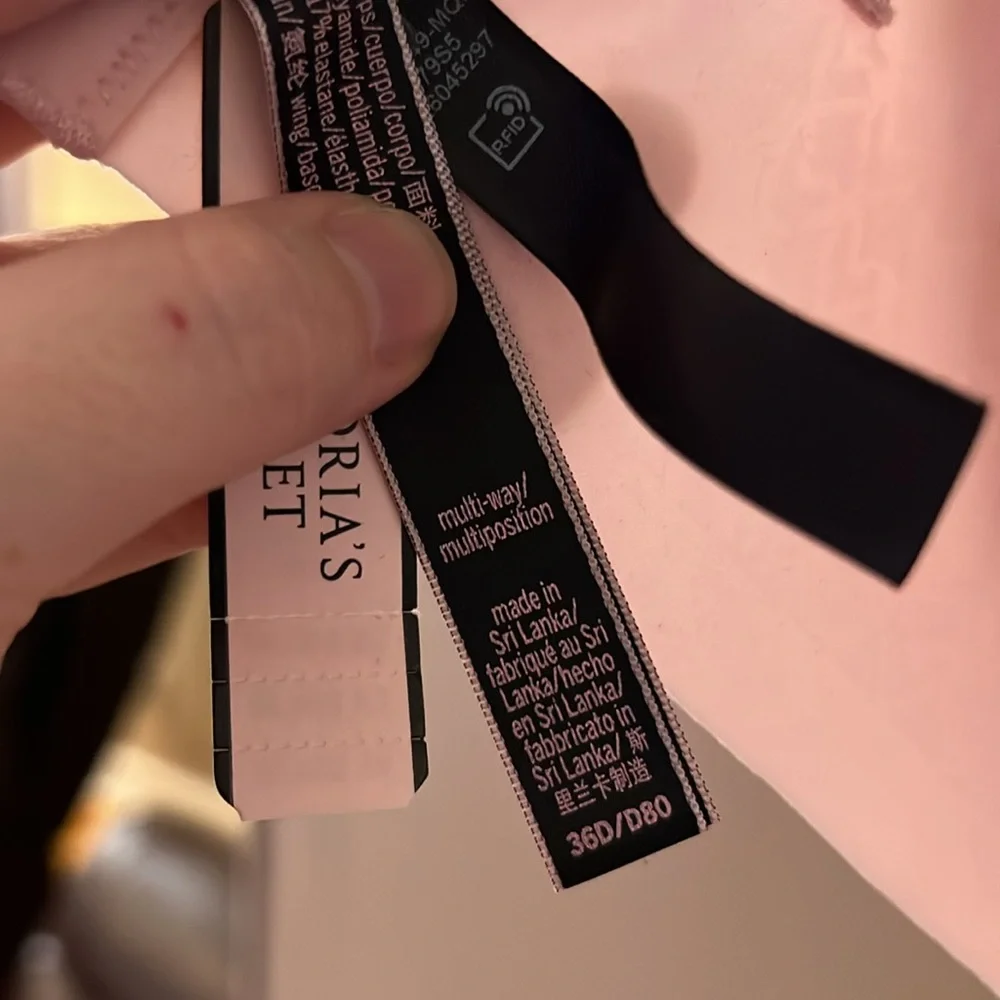 NWT Victoria’s Secret Multi-Way Bra - Picture 6 of 7